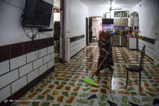 رفع آبگرفتگی اهواز توسط نیروهای مردمی