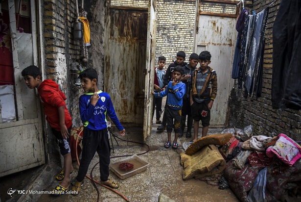 رفع آبگرفتگی اهواز توسط نیروهای مردمی