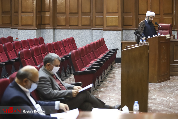 جلسه دادگاه پوری حسینی رئیس سازمان خصوصی سازی