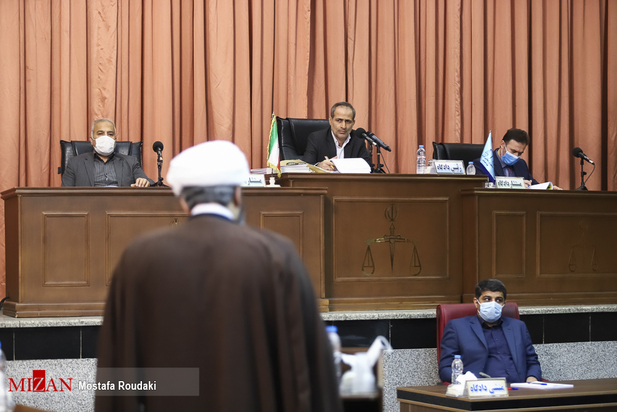 جلسه دادگاه پوری حسینی رئیس سازمان خصوصی سازی