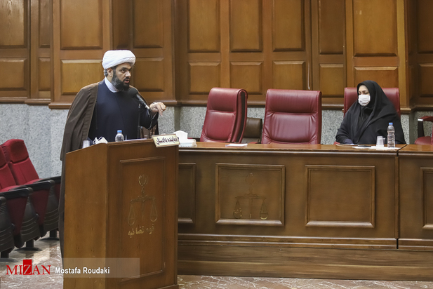 جلسه دادگاه پوری حسینی رئیس سازمان خصوصی سازی