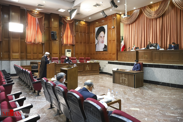 جلسه دادگاه پوری حسینی رئیس سازمان خصوصی سازی