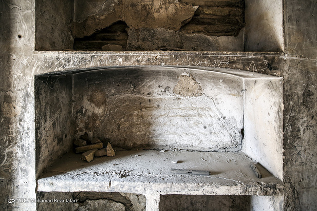 پشت پرده میدان نقش جهان