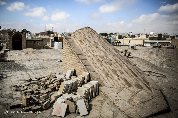 پشت پرده میدان نقش جهان