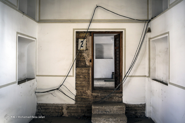 پشت پرده میدان نقش جهان