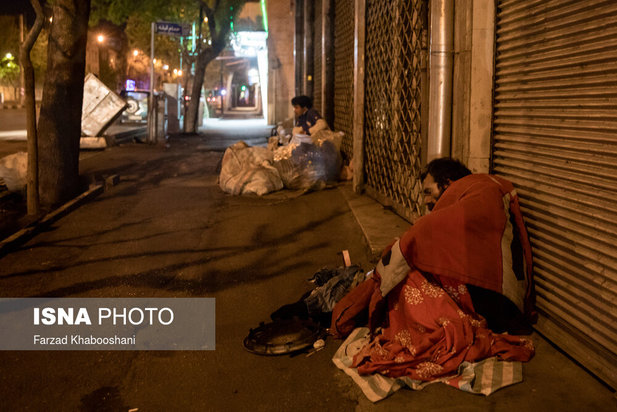 خانه نشینی خیابانی