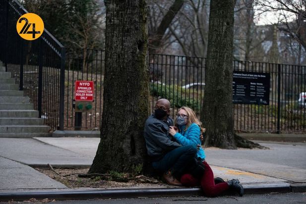 تیراندازی مقابل کلیسای سنت جان نیویورک