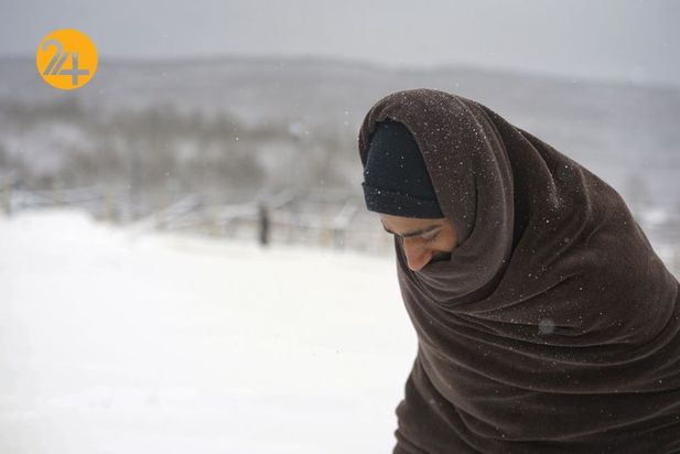 مهاجران کمپ لیپا در معرض برف و سرما