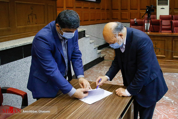 جلسه رسیگی به اتهامات رئیس پیشین سازمان خصوصی سازی