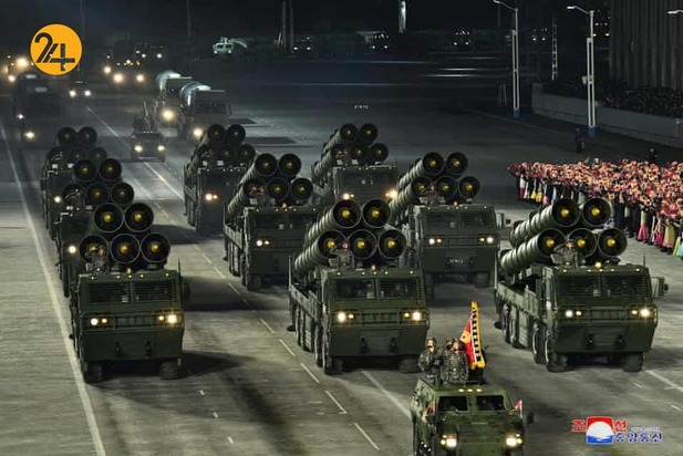 رژه نظامی در کره شمالی با حضور کیم جونگ اون