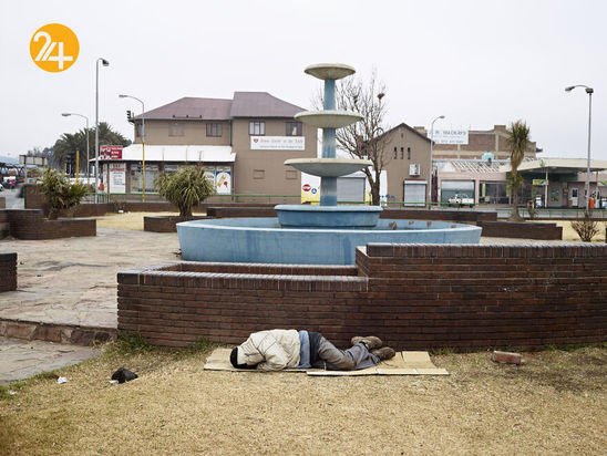 صد تصویر از آفریقایی‌ها و رنج از تبعیض نژادی