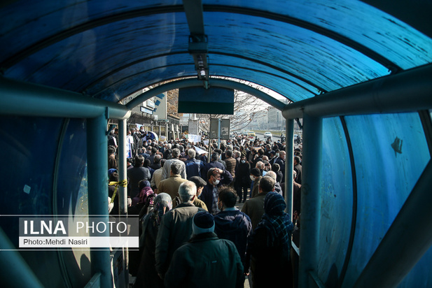 تجمع بازنشستگان کارگری مقابل تامین اجتماعی