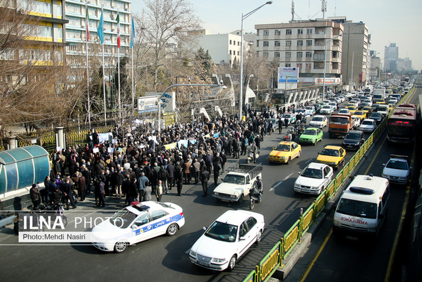 تجمع بازنشستگان کارگری مقابل تامین اجتماعی