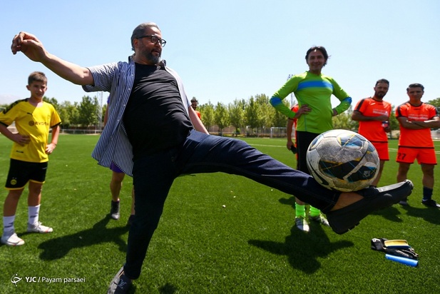 تصاویر کمتر دیده شده از مهرداد میناوند