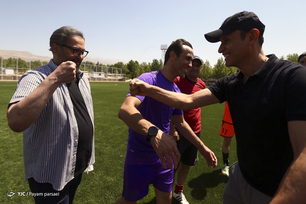 تصاویر کمتر دیده شده از مهرداد میناوند