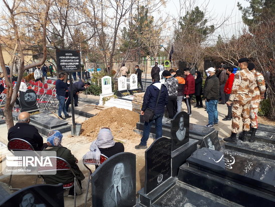 تشییع مهرداد میناوند