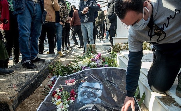 مهرداد میناوند