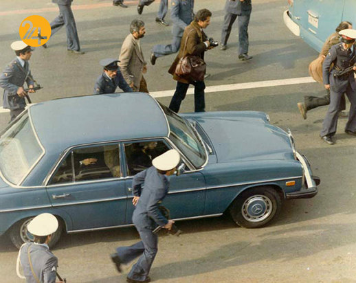 تصاویر روز بازگشت روح الله خمینی به ایران