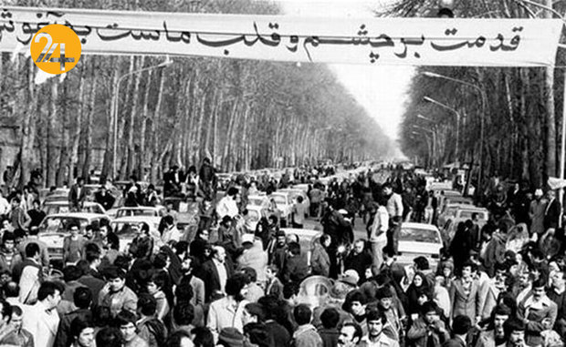 تصاویر روز بازگشت روح الله خمینی به ایران