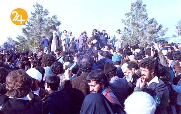 تصاویر روز بازگشت روح الله خمینی به ایران