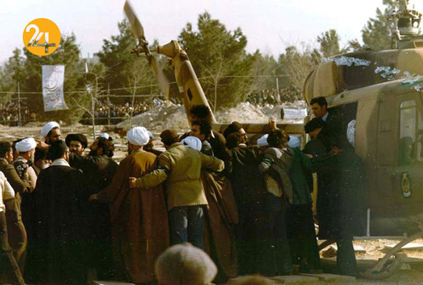 تصاویر روز بازگشت روح الله خمینی به ایران