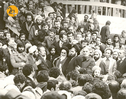 تصاویر روز بازگشت روح الله خمینی به ایران