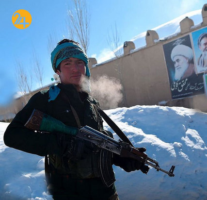 فرمانده شمشیر و جنگجویانش در میدان وردک