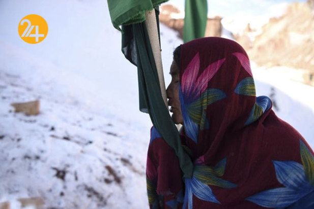 فرمانده شمشیر و جنگجویانش در میدان وردک