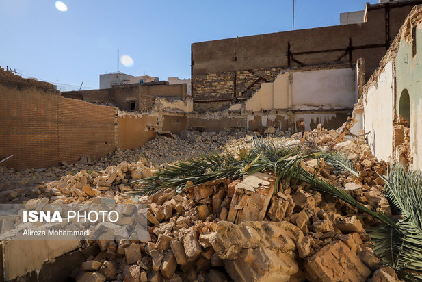 تخریب خانه پدری احمد محمود