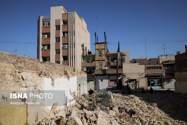 تخریب خانه پدری احمد محمود