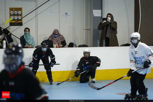 اسکیت-هاکی دختران