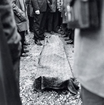 مراسم خاکسپاری فروغ فرخزاد