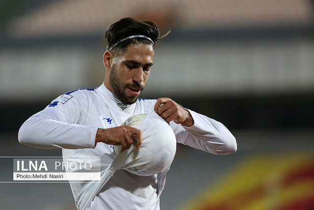 دیدار تیم های پرسپولیس و پیکان