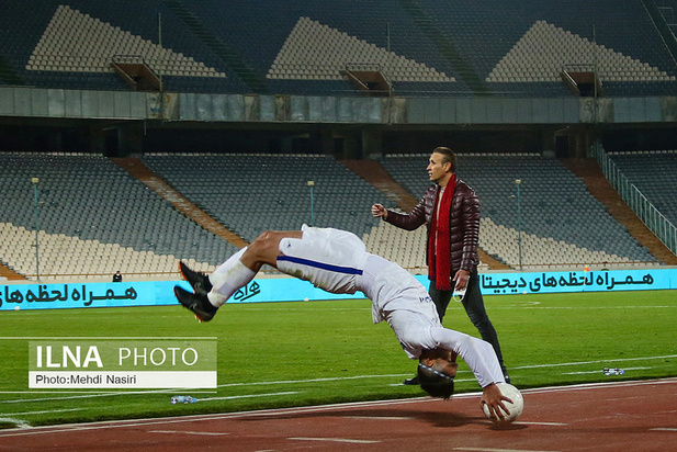 دیدار تیم های پرسپولیس و پیکان