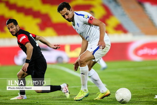 دیدار تیم های پرسپولیس و پیکان