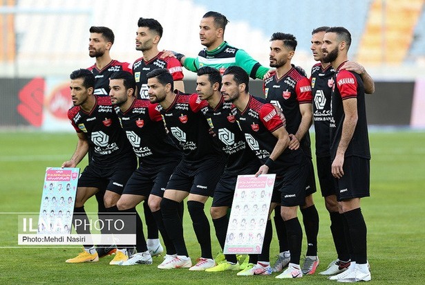 دیدار تیم های پرسپولیس و پیکان