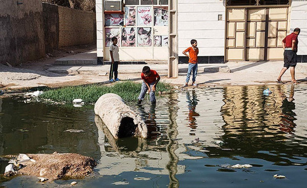 کوت عبدالله در میان فاضلاب