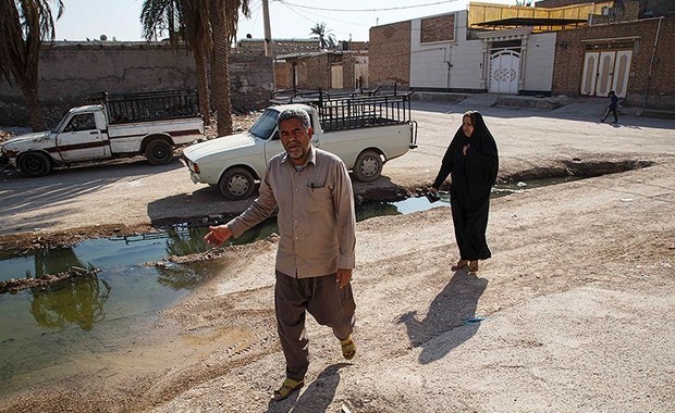 کوت عبدالله در میان فاضلاب