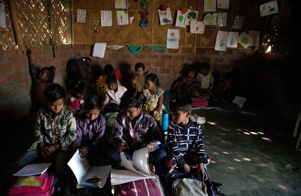 کودک زباله‌گرد هندی