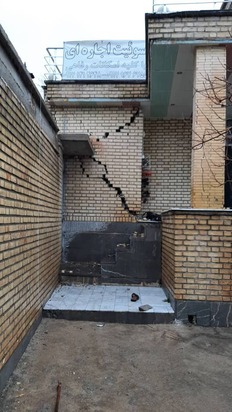 جدال زلزله‌زدگان سی‌سخت با سرما