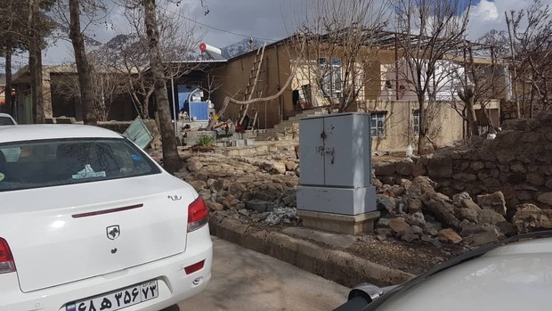 جدال زلزله‌زدگان سی‌سخت با سرما