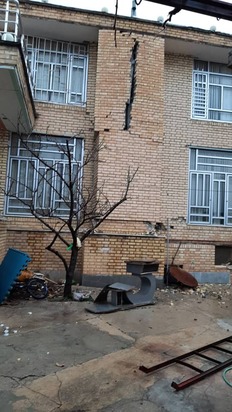 جدال زلزله‌زدگان سی‌سخت با سرما