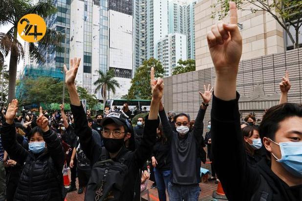 تجمع طرفداران فعالان سیاسی بازداشت شده هنگ کنگی