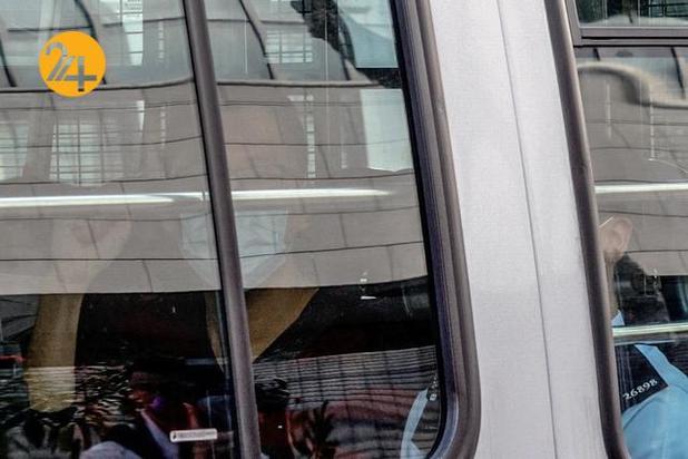 تجمع طرفداران فعالان سیاسی بازداشت شده هنگ کنگی