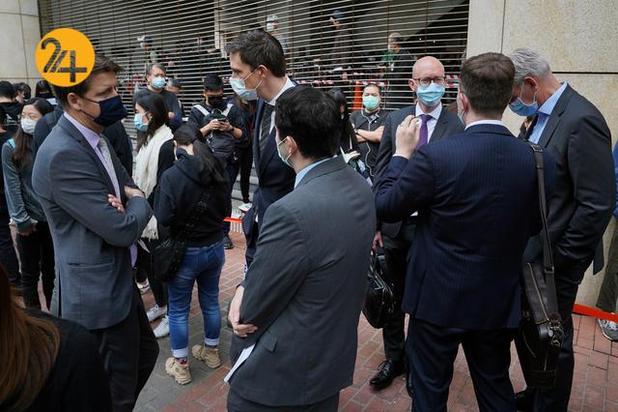 تجمع طرفداران فعالان سیاسی بازداشت شده هنگ کنگی