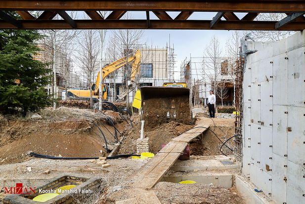 آغاز تخریب ساخت و سازهای غیرقانونی در کلاک