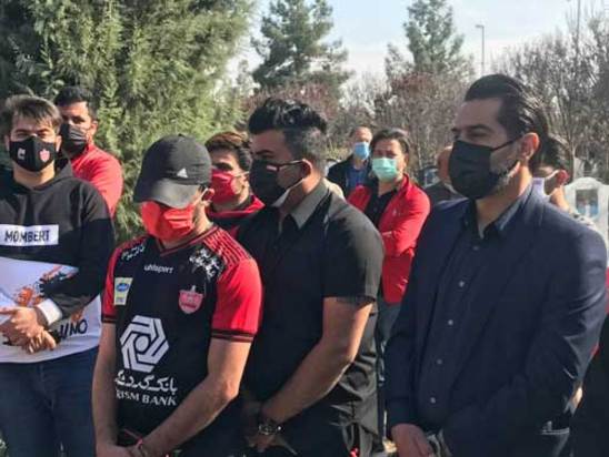 مراسم چهلم مهرداد میناوند