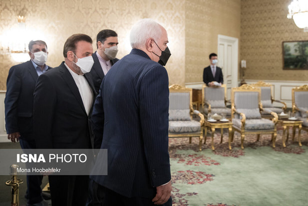 دیدار وزیر امور خارجه چین با حسن روحانی