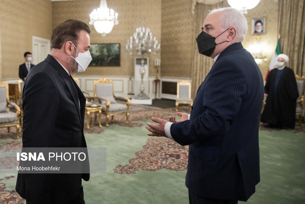 دیدار وزیر امور خارجه چین با حسن روحانی