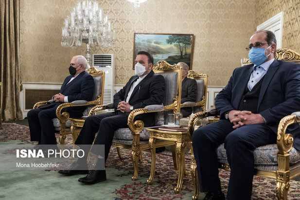 دیدار وزیر امور خارجه چین با حسن روحانی